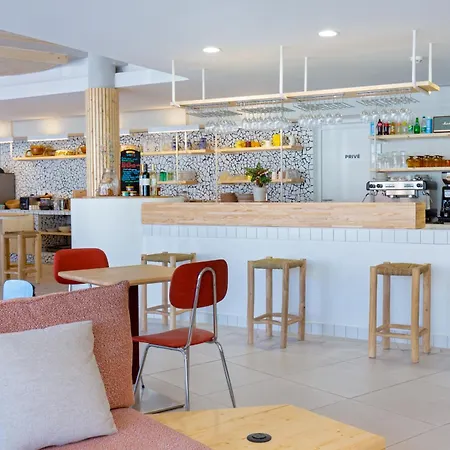 Greet De Provence Hotel 3*